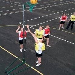 Harrod Sport Regulation Wheelaway Netball Posts 16mm Rings